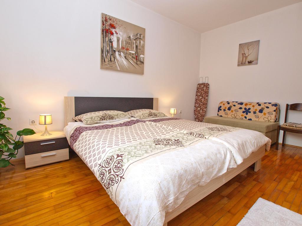 Family Friendly Apartment 946 Pula Zewnętrze zdjęcie