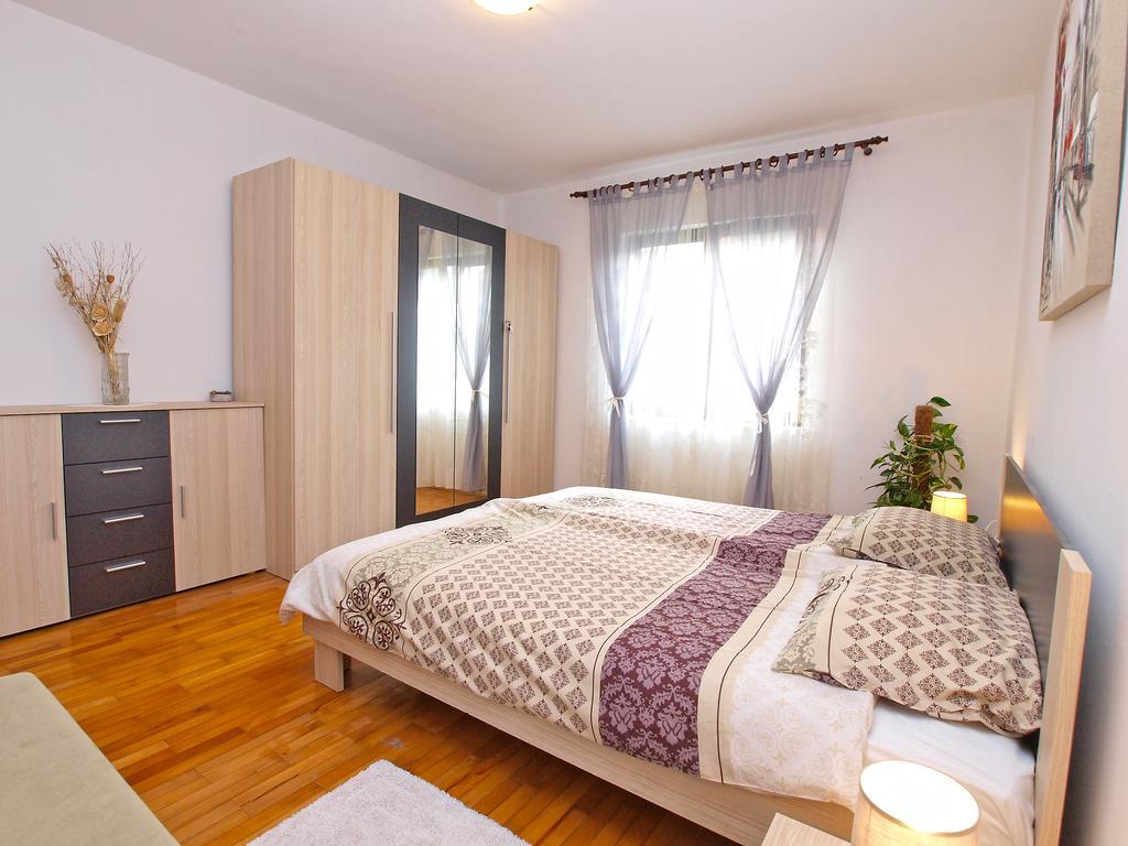 Family Friendly Apartment 946 Pula Zewnętrze zdjęcie